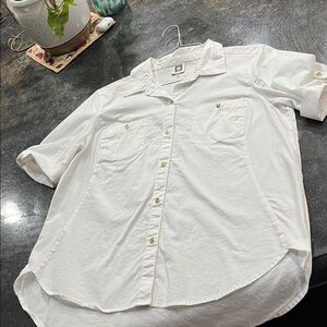 3/$10 Anne Klein Classic White Shirt